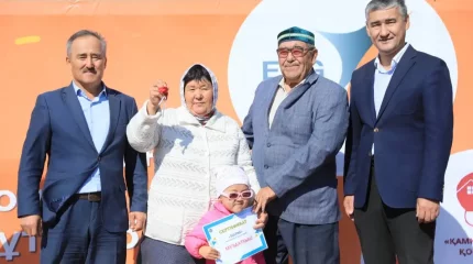 Ақтөбенің Ақкемер ауылында 16 үйдің кілті берілді