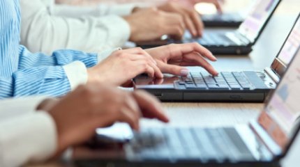 Ақтауда бір мектепте 30 егіз бала білім алады