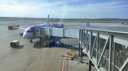 Шанхайда 600 әуе рейсі тоқтады