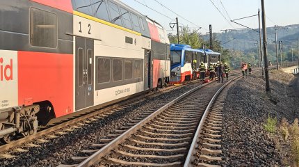 35 человек пострадали при столкновении поездов в Чехии