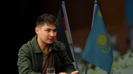 «Өте өкінішті». Бельгиялық әйел асырап алған Жәнібек мәлімдеме жасады