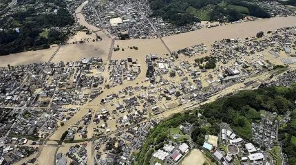 Жапония 130 мыңнан астам адамды қауіпсіз аймаққа көшірмек