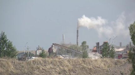 Жители села Каргалы жалуются на пыль и шум исходящих от строительных заводов