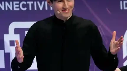 Павел Дуров заявил следствию, что зарабатывает один дирхам в год