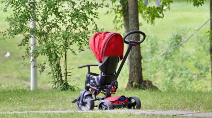 Прогулка с коляской под прикрытием: астанчанку судят за рекламу наркотиков