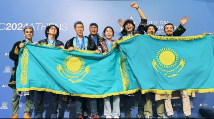 Казахстанские школьники стали трехкратными чемпионами мира по робототехнике
