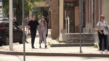 Интернетте балаларды суицидке итермелейтін 43 топ анықталды