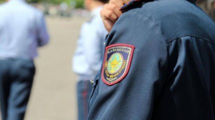 Отжимал пластиковые окна и обворовывал квартиры: домушника-гастролера задержали в Павлодаре
