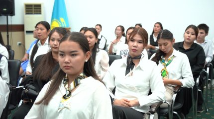 Атыраулық жастар «BIR TOLKYNDA» диалог алаңында Президент Жолдауын талқылады