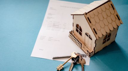 Жительница Уральска отсудила больше 3 млн тенге за неэффективное обучение по продаже квартир
