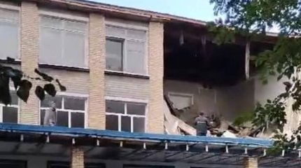 Қостанай облысында мектептің қабырғасы опырылып түсті