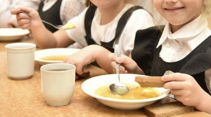 Число отравившихся в Мангистау школьников приблизилось к 300, двое в реанимации