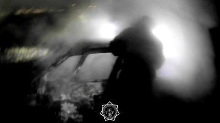 Легковушка загорелась на трассе в Актюбинской области