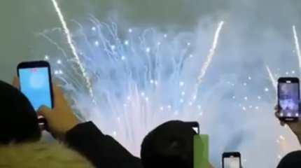 Более 50 тысяч человек пришли смотреть на новогодний салют в Астане