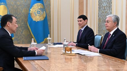 Глава ҚТЖ доложил Токаеву о строительстве грузовых терминалов в Азербайджане, Венгрии и под Москвой