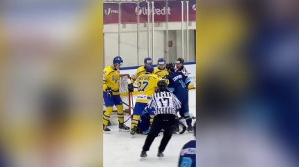 Қазақстандық хоккейшілер камбэк жасап, 9 шайба салды