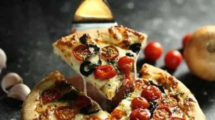 Жұбайы мен ұлын пеште қыздырылған пиццамен уламақ болды