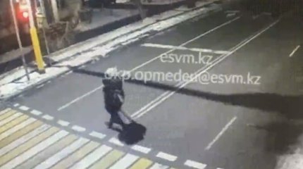 Алматыда ер адам мектепке бара жатқан жасөспірімге шабуыл жасаған