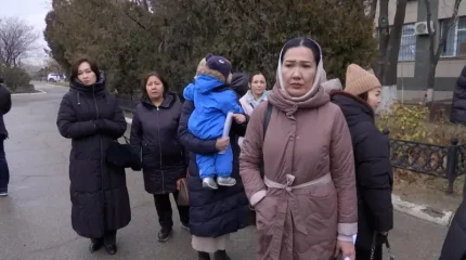 Ақтауда бір топ ата-ана алаяққа алданып қалды