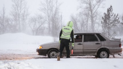 Қазақстанның 13 облысындағы жолдар әлі де жабық