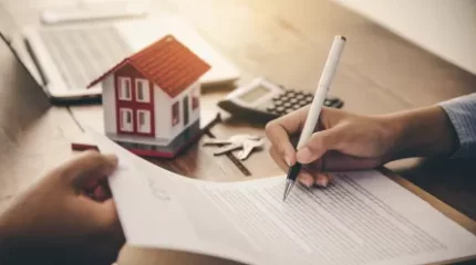 Оралда ер адам өз пәтеріне 100-ге жуық адамды тіркеген