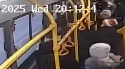 Қостанайда автобустағы әйелге қол жұмсаған 61 жастағы ер адам ұсталды