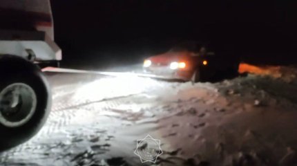 Қостанайда қар құрсауында қалған көлік жүргізушісі құтқарылды