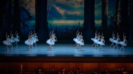 Яркие дебюты состоятся в спектакле «Лебединое озеро» на сцене «Астана Опера» в январе