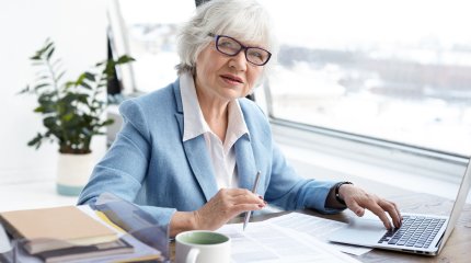 Не от хорошей жизни:  в Казахстане растет число работающих пенсионеров