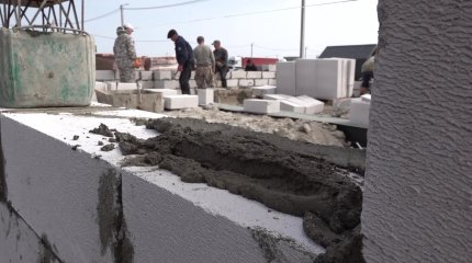 Свыше 400 млн тенге задолжал корпоративный фонд подрядчикам, возводившим дома для пострадавших от паводка в СКО