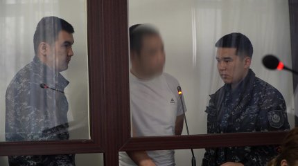 Атырауда ұлын өзін-өзі өлтіруге оқталуына дейін итермелеген 40 жастағы ер адам сотталды