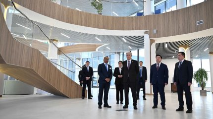 Мемлекет басшысы KIS Astana халықаралық мектебін аралап көрді