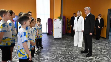 Глава государства посетил QazSwimAcademy