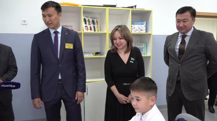 Депутаты Мажилиса посетили одну из комфортных школ в Уральске