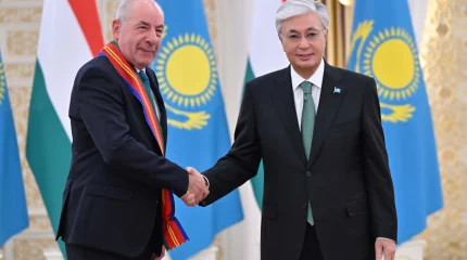 Мемлекет басшысы Мажарстан Президентін І дәрежелі «Достық» орденімен марапаттады