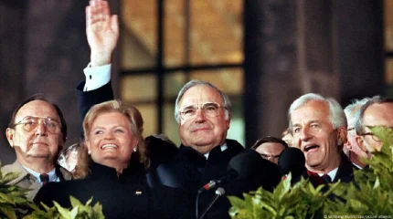 Германия отмечает 35 лет единства: в Берлине появится аллея имени Гельмута Коля