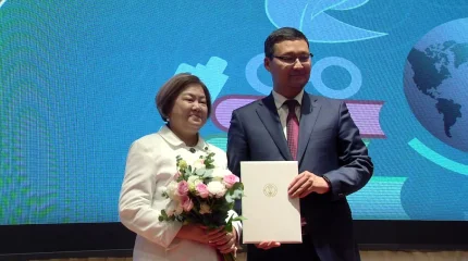 100-ден астам педагог «AMANAT» партиясының қатарына өтті