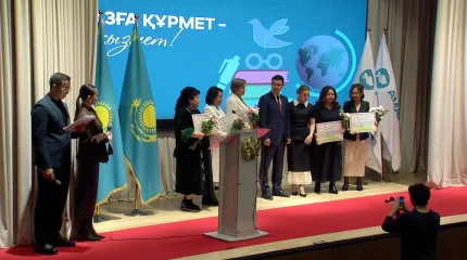 Более ста педагогов Есильского района Астаны пополнили ряды партии «AMANAT»