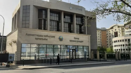 Атырау қаласының прокуратурасы блогер Құралай Болатованы соққыға жығу ісіне қатысты мәлімдеме жасады