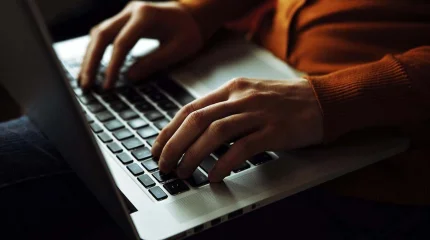 Қарағандылық жасөспірім SIM-карталарды заңсыз активациялағаны үшін ұсталды