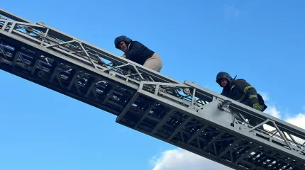 Десятки человек эвакуировали из гостиницы на правом берегу Астаны