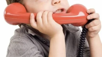 Более 90 тысяч детей обратились на телефон доверия 111