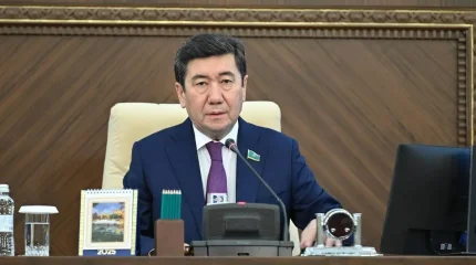 Ерлан Кошанов: впервые за долгие годы бюджет составлен без дополнительных трансфертов из Нацфонда