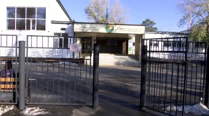 Подростка обвиняют в нападении на учителя в Павлодаре