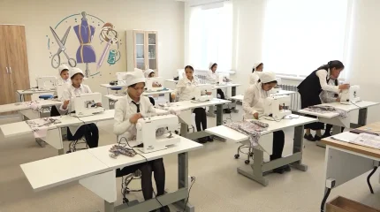 Особенности учебного процесса и возможности нового образовательного пространства показали родителям школьников Аягоза