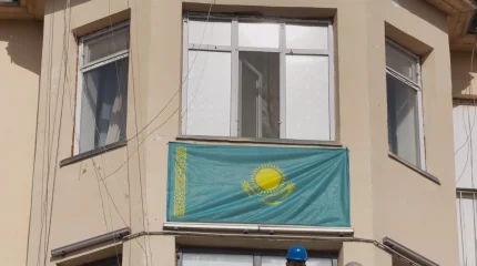 Республика күніне арналған «Менің елім - менің туым» акциясы Таразда жалғасты