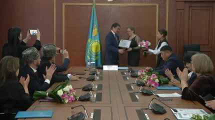 Представители этнокультурных объединений Казахстана отмечают День Республики