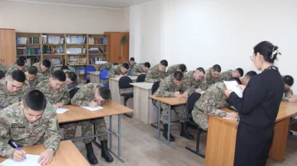 Ұландықтар үлгі көрсетуде: күш құрылымдар арасында алғаш болып "Ұлттық диктант" жобасына қатысты