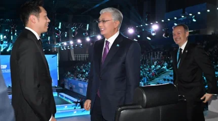 Президент үстел теннисі майталмандарымен әңгімелесті