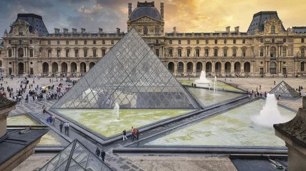 Ограбление века: двое подозреваемых признались в причастности к краже драгоценностей из Лувра